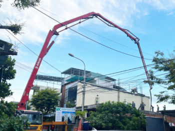 THI CÔNG ĐỔ BÊ TÔNG SÀN TẦNG 1 CÔNG TRÌNH NHÀ PHỐ ANH H. ĐÀ NẴNG